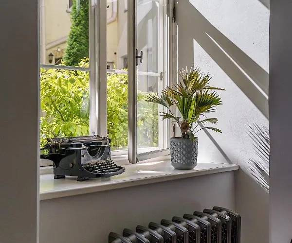 Rataskaevu 14 * Tallinn